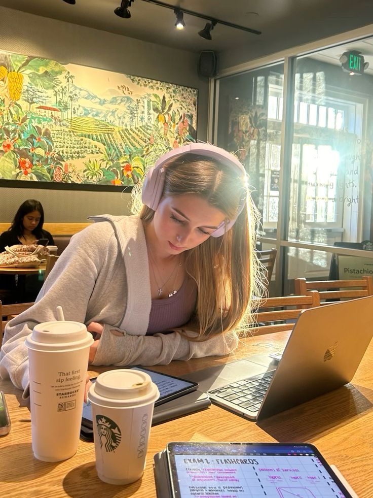 College Marketing creator agent